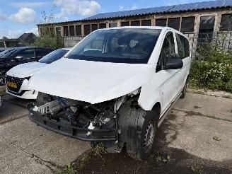 Vaurioauto  passenger cars Mercedes Vito Tourer 114CDI 8 Persoons 2019/12