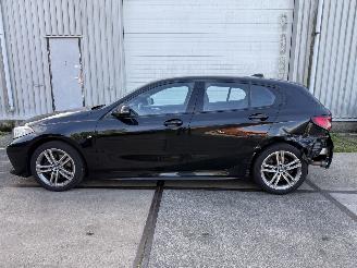 BMW 1-serie 118i M-Sport Automaat picture 10