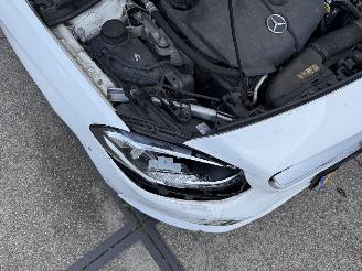 Mercedes B-klasse 220d Ambition Automaat picture 17