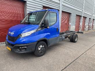Schade bestelwagen Iveco Daily 2.3 Chassis Cabine Euro 6 2020/7
