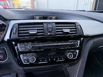 BMW 3-serie 330i Touring M-Sport picture 13