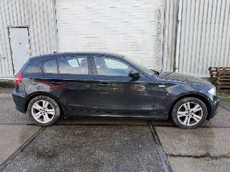 BMW 1-serie 118i Business Line Navigatie picture 2