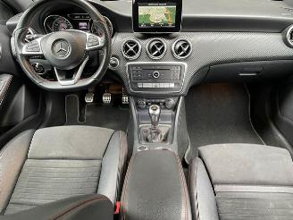 Mercedes A-klasse 180 AMG LINE PANORAMADAK NAVI picture 9