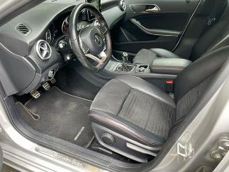 Mercedes A-klasse 180 AMG LINE PANORAMADAK NAVI picture 10