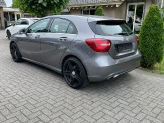Mercedes A-klasse 180 URBAN AUTO NAVI LED PDC picture 3
