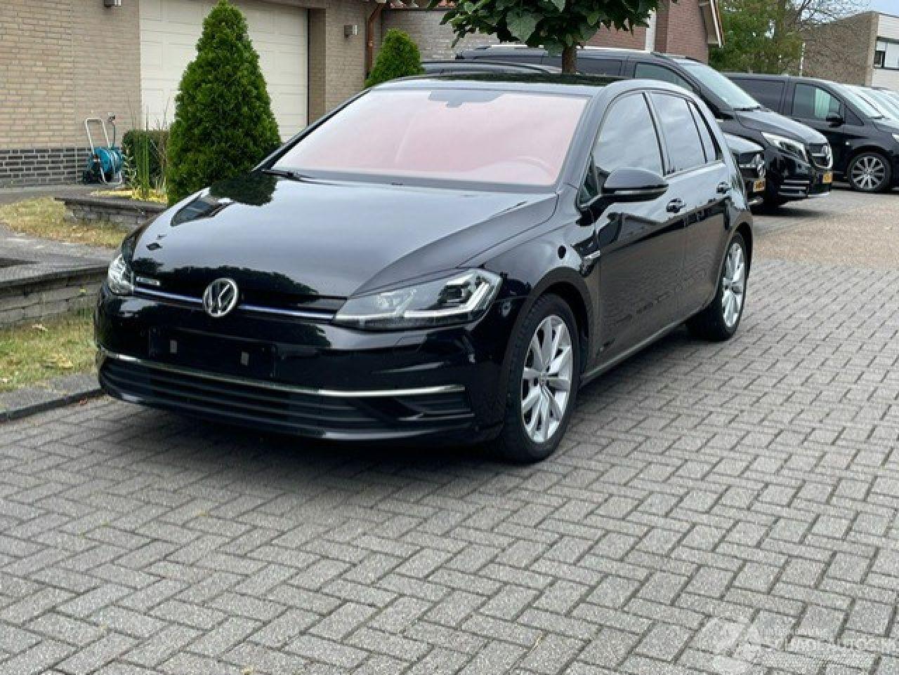 Volkswagen Golf 1.5 TSI Comfortline DSG NAVI LEDER