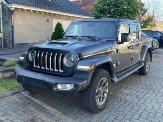 krockskadad bil auto Jeep Gladiator 3.0 V6 crd OVERLANDNAVI LEDER 2023/1