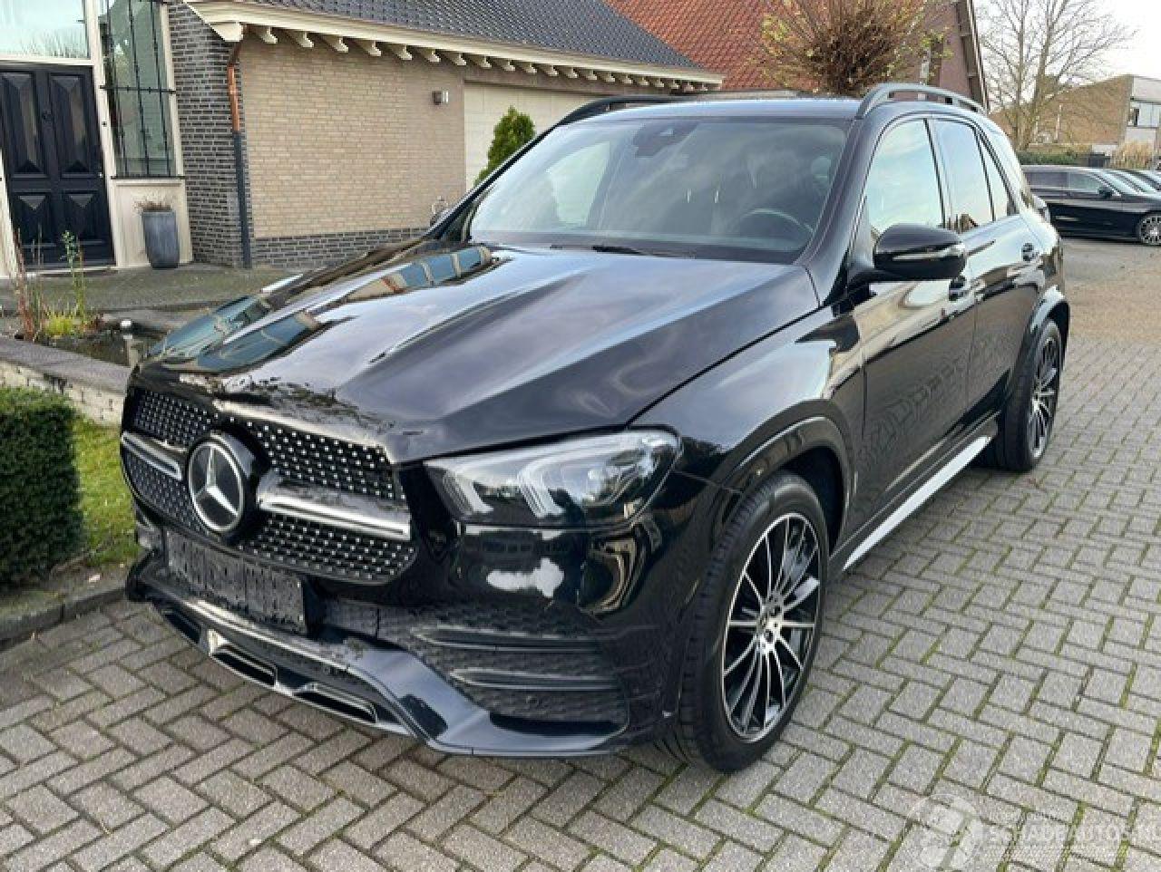Mercedes GLE 300 d 4MATIC AMG LINE 7 ZITS LED NIGHT