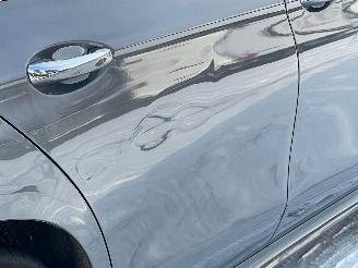 Mercedes E-klasse 220 d AMG LINE PANO NIGHT BURMESTER 360 picture 15