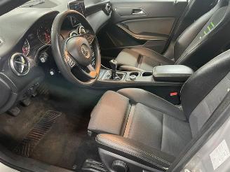 Mercedes A-klasse 180 d 1.5 CDI NAVI PDC picture 7