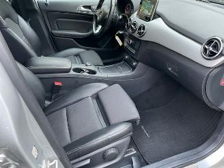 Mercedes B-klasse 180 d AUTOMAAT NAVI PDC picture 9
