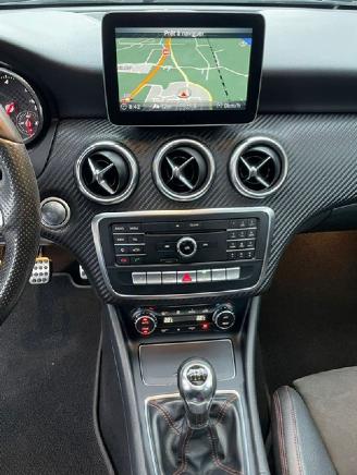 Mercedes A-klasse 200 d AMG LINE PANORAMADAK CAMERA NAVI picture 11