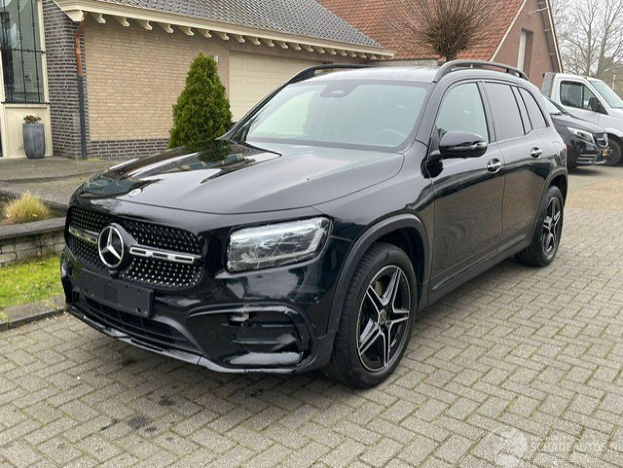 Mercedes GLB 200 AMG LINE NIGHT CAMERA NAVI LED