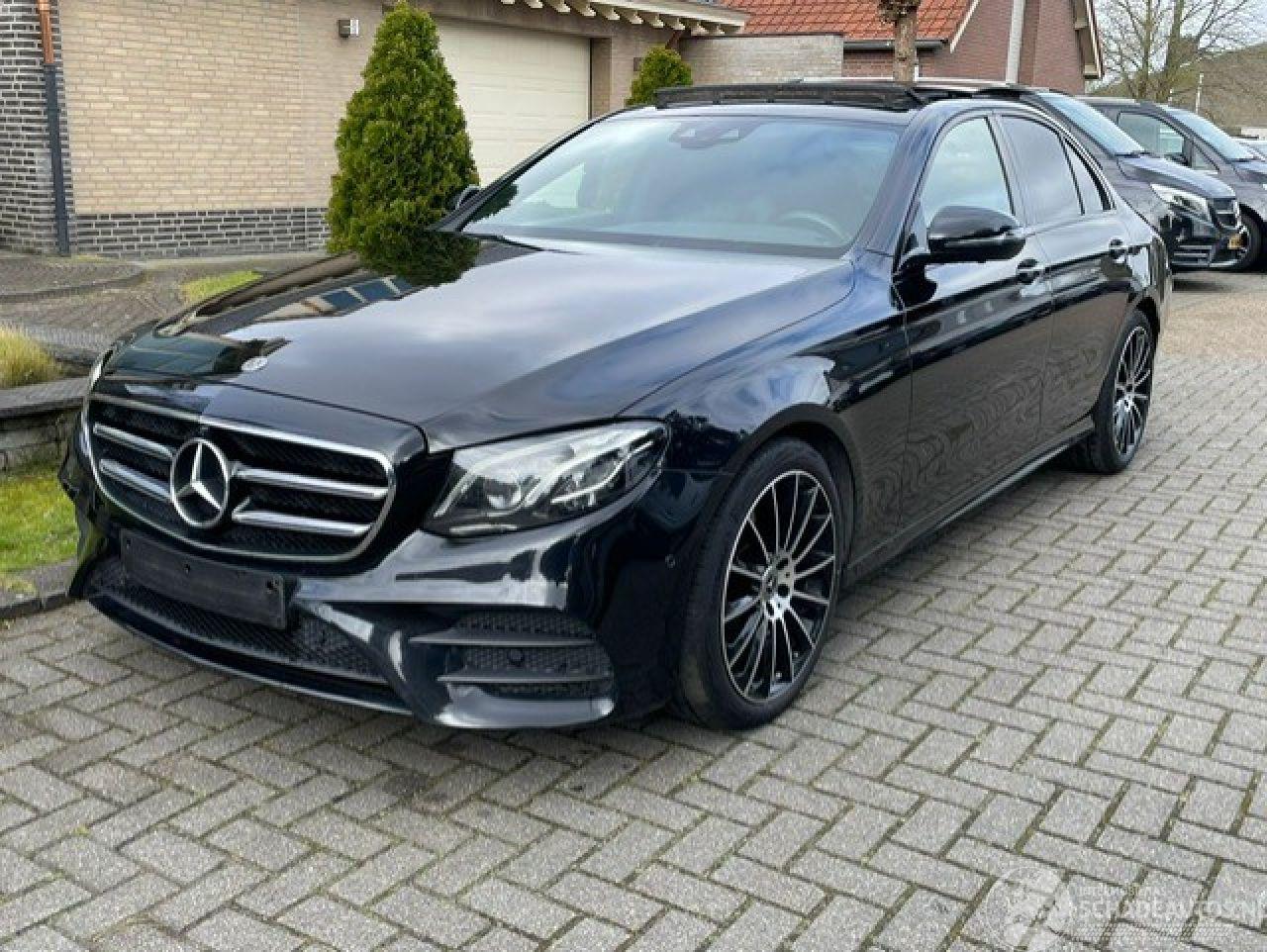 Mercedes E-klasse 220 d AMG LINE PANO NIGHT WIDESCREEN