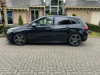 Mercedes B-klasse 200 d AMG LINE PANORAMADAK NAVI CAMERA picture 2