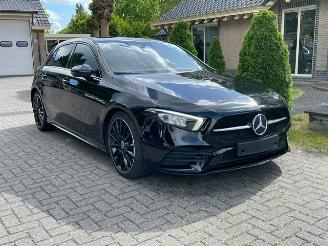 Vaurioauto  passenger cars Mercedes A-klasse 180 d AMG LINE NAVI CAMERA NIGHT LED 2019/6