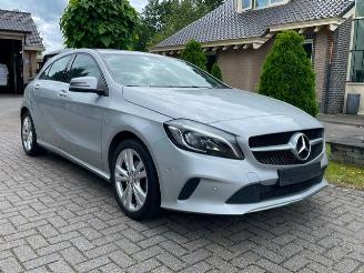 Coche accidentado Mercedes A-klasse 180 d SPORT NAVI LED PDC 2016/5