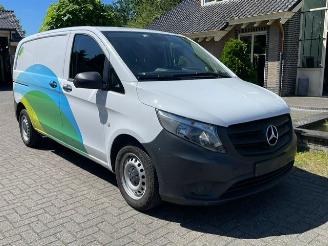 uszkodzony samochody ciężarowe Mercedes Vito 110 CDI EURO 6 AIRCO NAVI PDC 2021/11