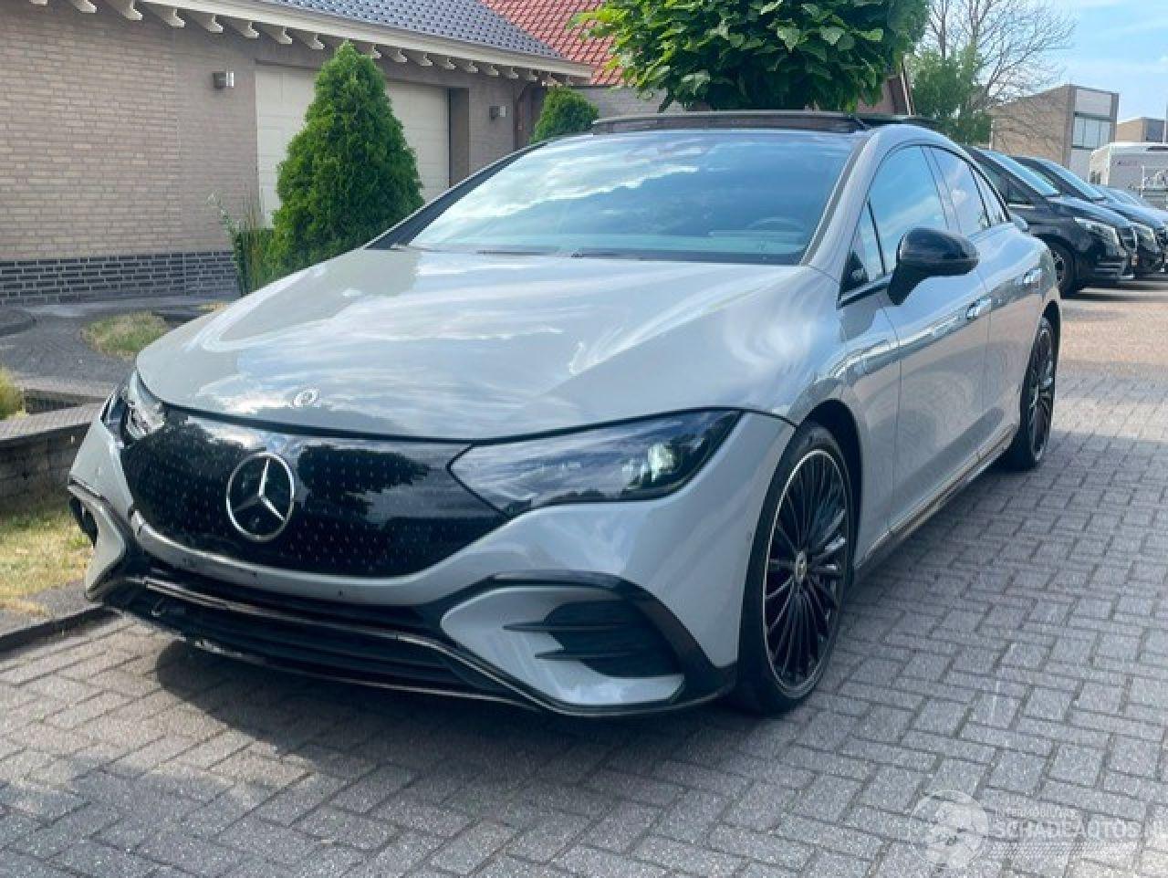 Mercedes EQE 350 AMG LINE PANO NIGHT CAMERA LED