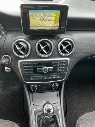 Mercedes A-klasse 200 AMG LINE NAVI PDC picture 8