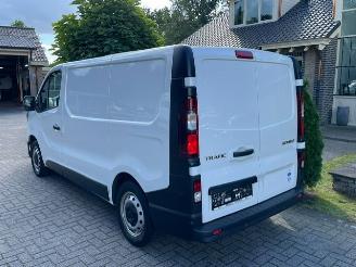 Renault Trafic L2H1 KUHLKASTENWAGEN TIEFKUHL -20 KOEL/VRIES  dag en nacht picture 3