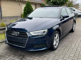 Unfallwagen Audi A3 Sportback 35 TDI S-TRONIC PANO NAVI LEDER 2020/6