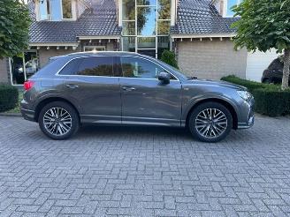 Audi Q3 35 TFSI S-LINE NAVI CAMERA LEDER picture 2