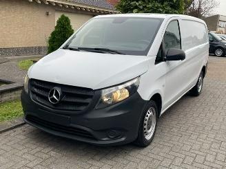 Schade bestelwagen Mercedes Vito 114 CDI Lang EURO 6 AIRCO 2017/3