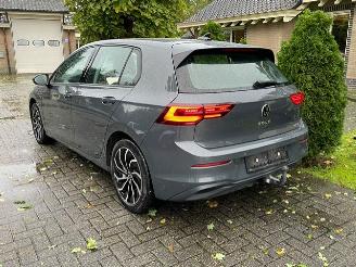 Volkswagen Golf VIII 1.5 eTSI PANO NAVI CAMERA picture 6