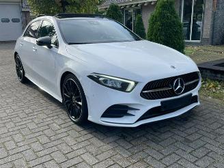 Unfallwagen Mercedes A-klasse 200 d AMG LINE PANO LED NAVI CAMERA 2020/2
