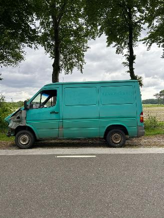 Mercedes Sprinter SPRINTER 212 D picture 3