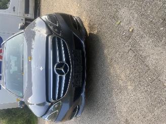 demontáž osobní automobily Mercedes E-klasse E 300 BLEUTEC HYBRID 2013/6