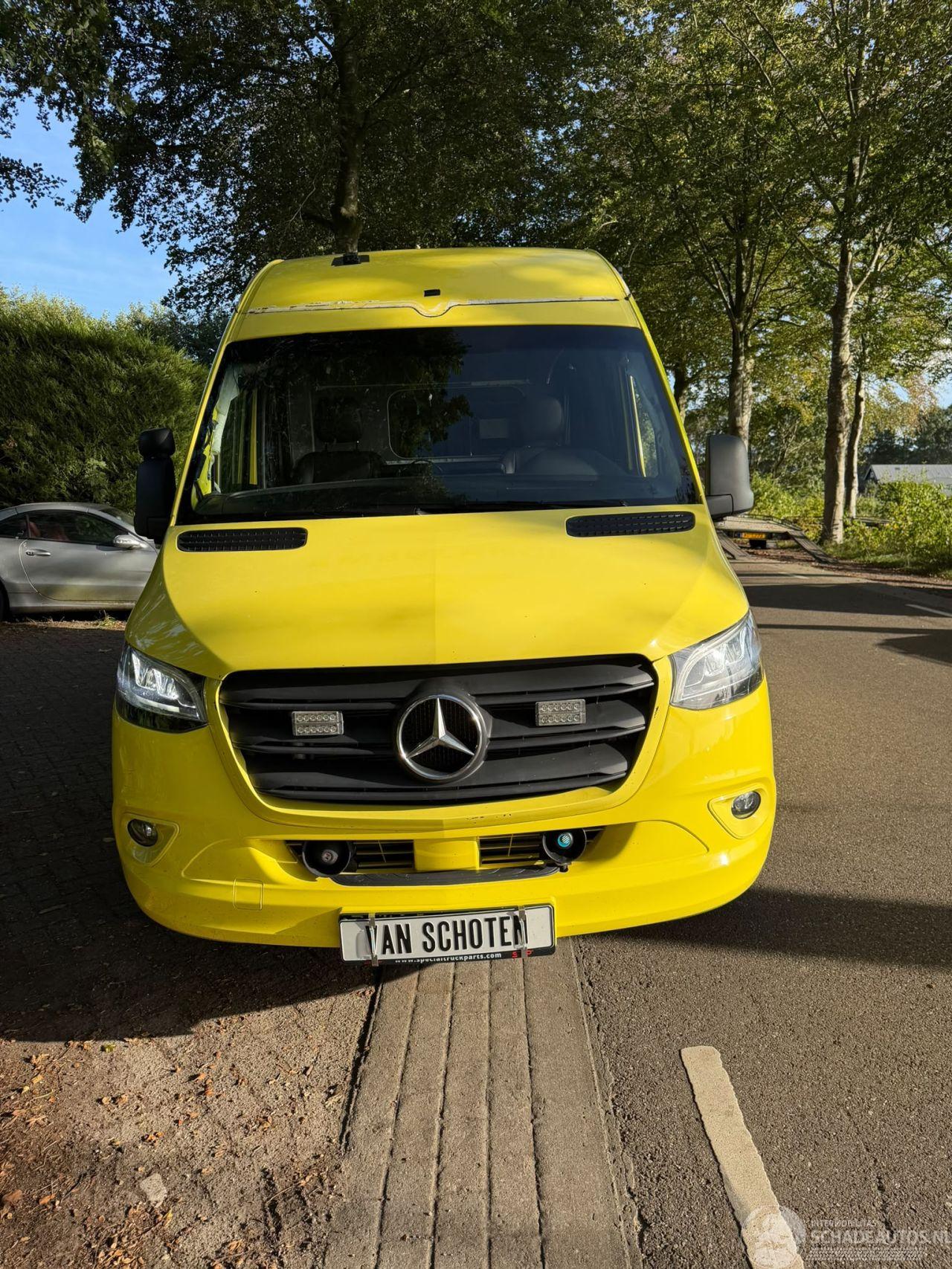Mercedes Sprinter SPRINTER 319 CDI AMBULANCE