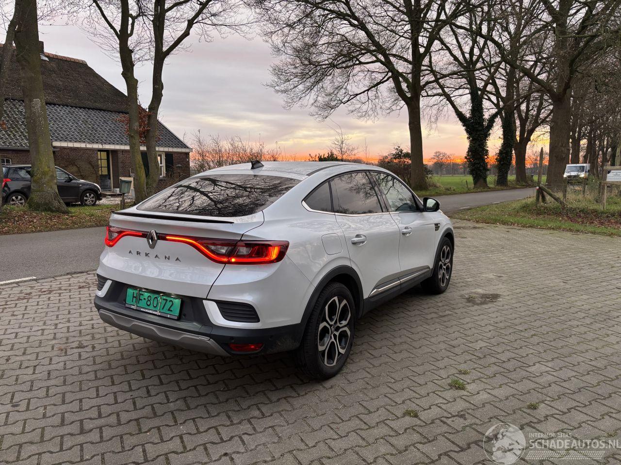 Renault Arkana HYBRIDE AUTOMAAT INTENSE 140 PK NAVI CLIMA CAMERA PDC LED B.J 11-2023