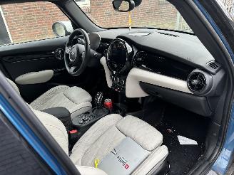Mini Cooper AUTOMAAT NAVI CLIMA CAMERA LEER CRUISE LED B.J 2021 picture 17