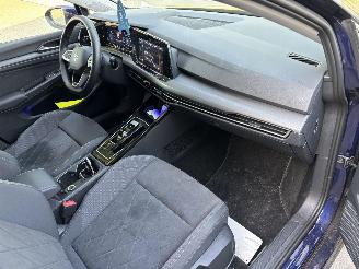 Volkswagen Golf 8 1.4 AUTOMAAT HYBRIDE PLUG IN 204 PK NAVI CLIMA CAMERA LED B.J 2023 picture 9