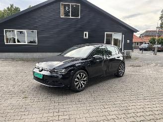 Damaged car Volkswagen Golf VIII 1.5 EDITION 130 PK NAVI CLIMA CAMERA LED PDC VIRT 18 INCH B.J 2023 2023/3