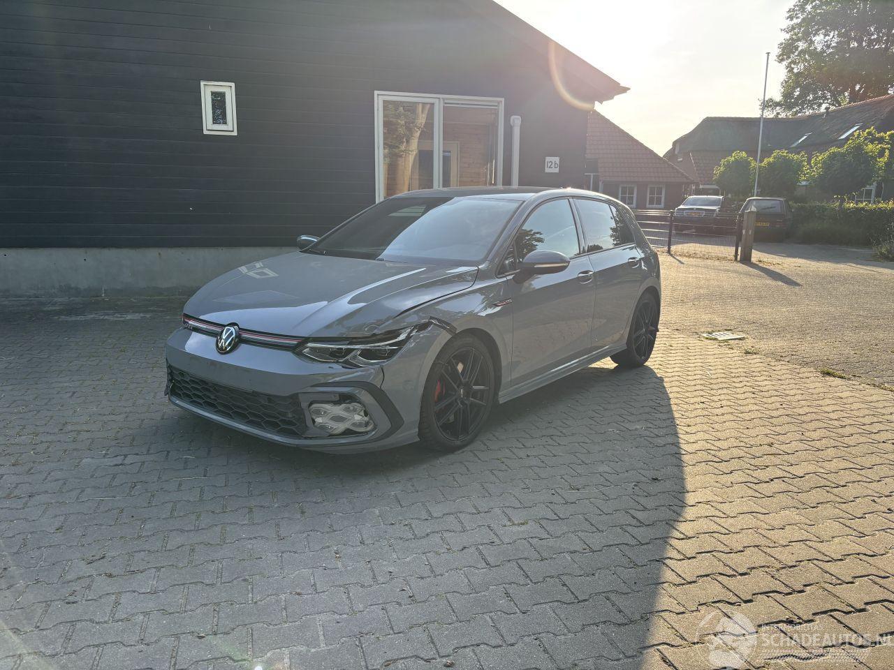 Volkswagen Golf GTI EDITION 245 PK DSG NAVI CLIMA CAMERA VIRT DASH B.J 2023 plaatschade