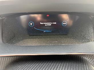 Peugeot 2008 GT LINE 130 PK AUTOMAAT NAVI CLIMA CAMERA B.J 2022 picture 12