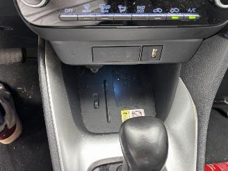 Toyota Yaris 1.5 HYBRIDE AUTOMAAT NAVI CLIMA CAMERA LED B.J 08-2022 picture 15