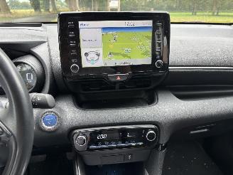 Toyota Yaris 1.5 HYBRIDE AUTOMAAT NAVI CLIMA CAMERA LED B.J 08-2022 picture 13