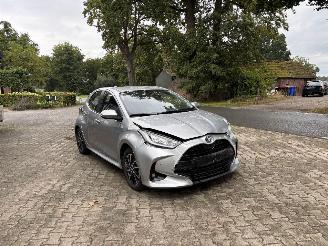 Toyota Yaris 1.5 HYBRIDE AUTOMAAT NAVI CLIMA CAMERA LED B.J 08-2022 picture 3