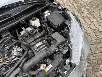 Toyota Yaris 1.5 HYBRIDE AUTOMAAT NAVI CLIMA CAMERA LED B.J 08-2022 picture 18