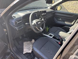 Dacia Duster NEW MODEL 1.2 HYBRIDE 130 PK NAVI CLIMA CAMERA LED VIRTUEEL DASH B.J 2025 picture 9