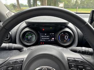 Toyota Yaris 1.5 HYBRIDE AUTOMAAT HEAD UP NAVI CLIMA CAMERA LED B.J 08-2022 picture 10