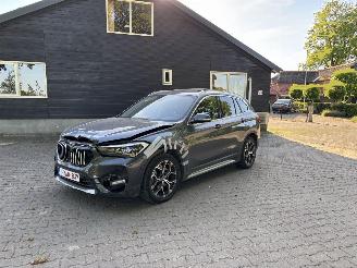 damaged passenger cars BMW X1 2.5 E HYBRIDE AUTOMAAT PANORAMADAK NAVI CLIMA PDC LEER B.J 2020 PLUG IN HYBR 2020/5