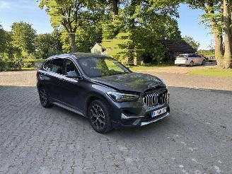 BMW X1 2.5 E HYBRIDE AUTOMAAT PANORAMADAK NAVI CLIMA PDC LEER B.J 2020 PLUG IN HYBR picture 3