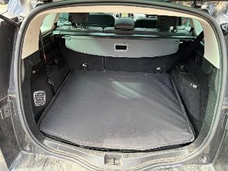 Audi A4 Avant 2.0 S LINE HYBDRIDE AUTOMAAT NAVI CLIMA PDC VIRT DASH B.J 06-2019 picture 16