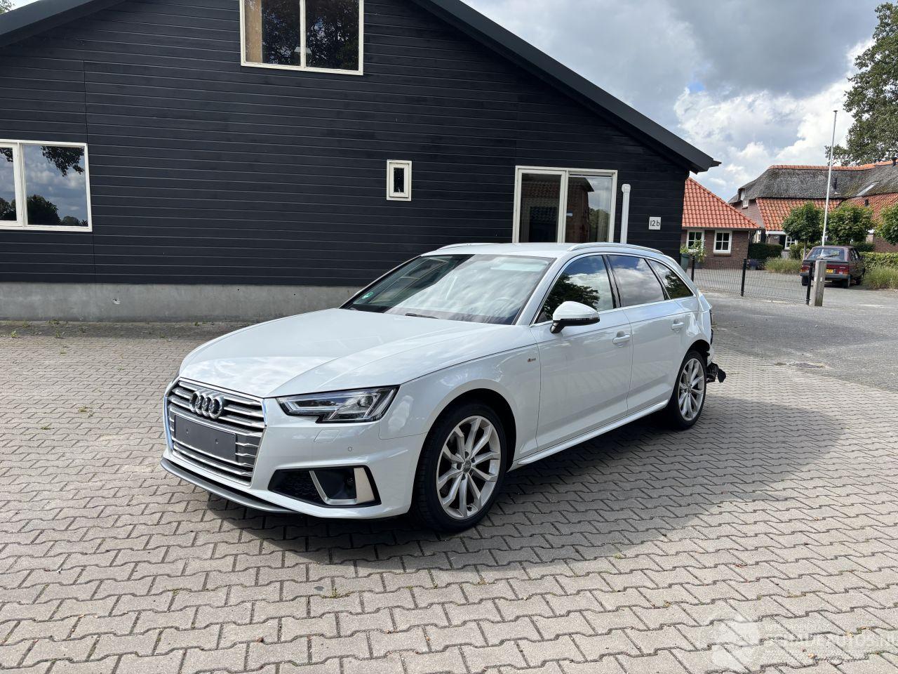 Audi A4 Avant HYBRIDE 2.0 S LIne AUTOMAAT NAVI CLIMA LED CRUISE B.J 06-2019