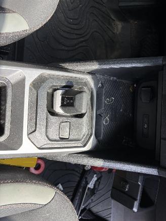 Dacia Duster HYBRIDE AUTOMAAT NAVI CLIMA CAMERA LED B.J 12-2024 picture 20